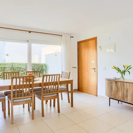 Bellresguard Garden Flat D アパート