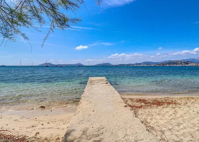 Bellresguard Garden Flat D Апартаменти *