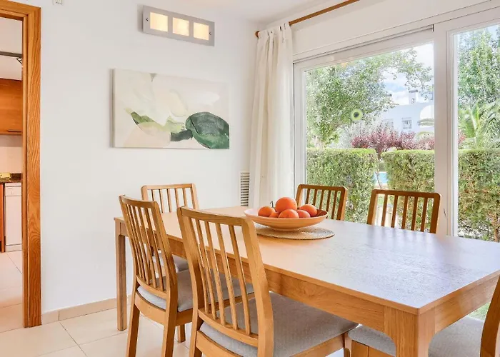 Апартаменти Bellresguard Garden Flat D Порт-де-Польєнса