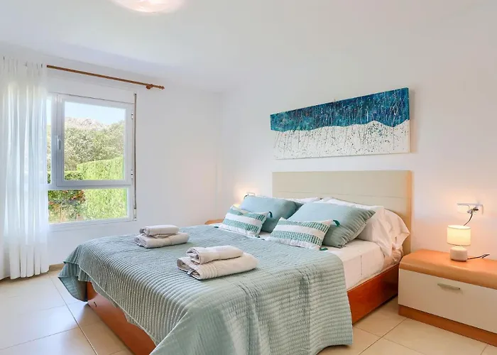 Bellresguard Garden Flat D Апартаменти Порт-де-Польєнса